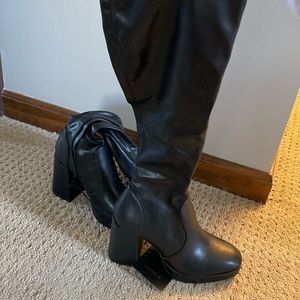 Forever 21 Knee High Chunky Black Boots